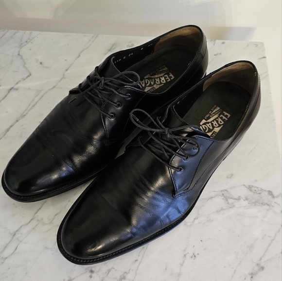 Size 10.5 | Salvatore Ferragamo Authentic oxford shoes - Picture 5 of 11